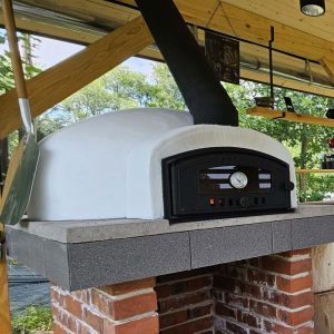 piec do pizzy opalany drewnem do restauracji